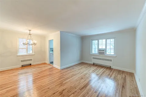 $429,000 | 26 Nathan Hale Drive, Unit 75A, Huntington, NY 11743