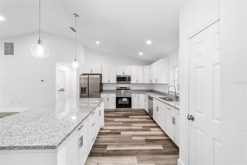 7787 Southwest 128th St Road Ocala, FL 34473 - Photo 17 of 43 Gallery Image 17