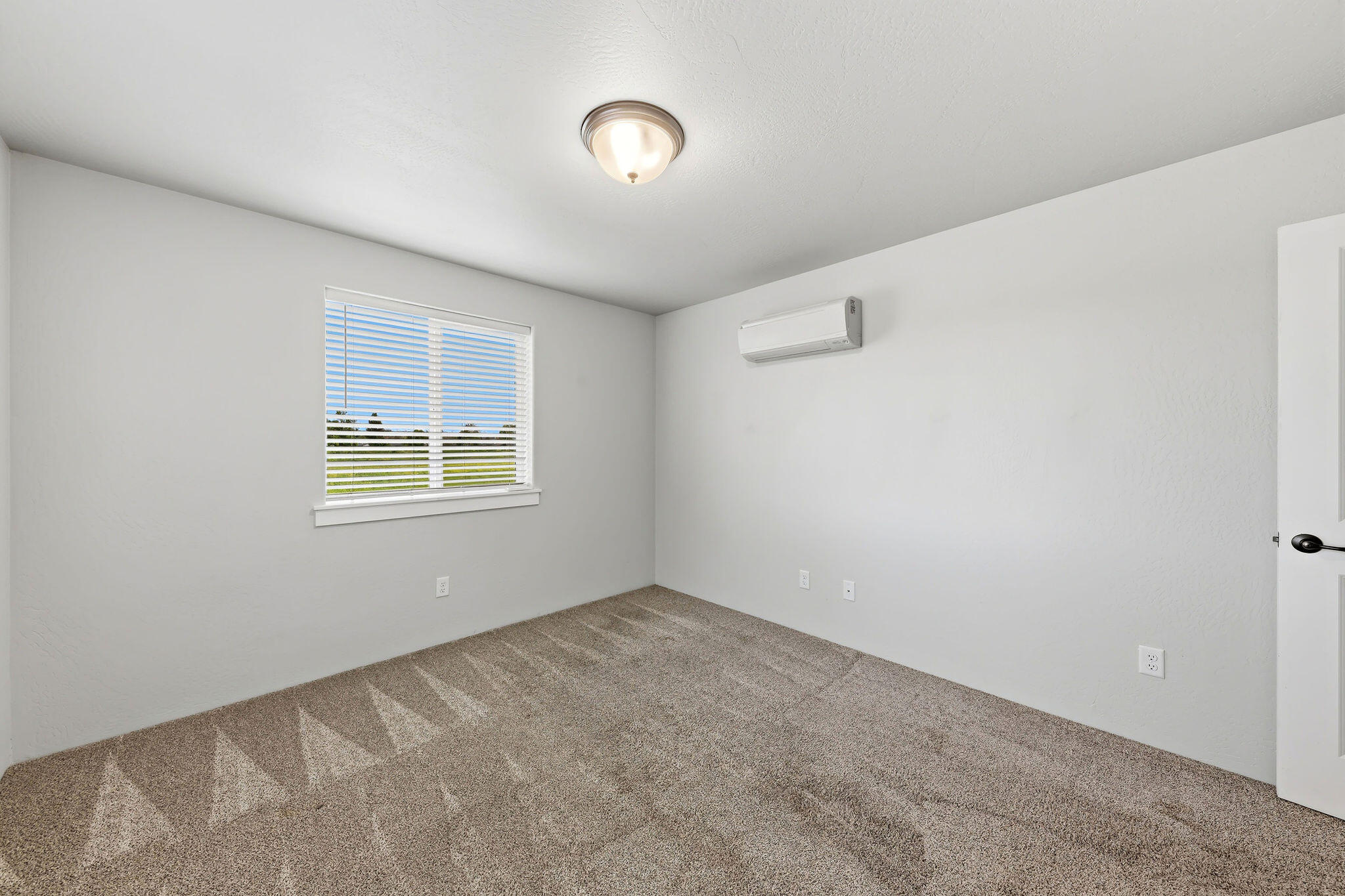 4762 Gebhard Road Central Point, OR 97502 - Photo 16 of 26