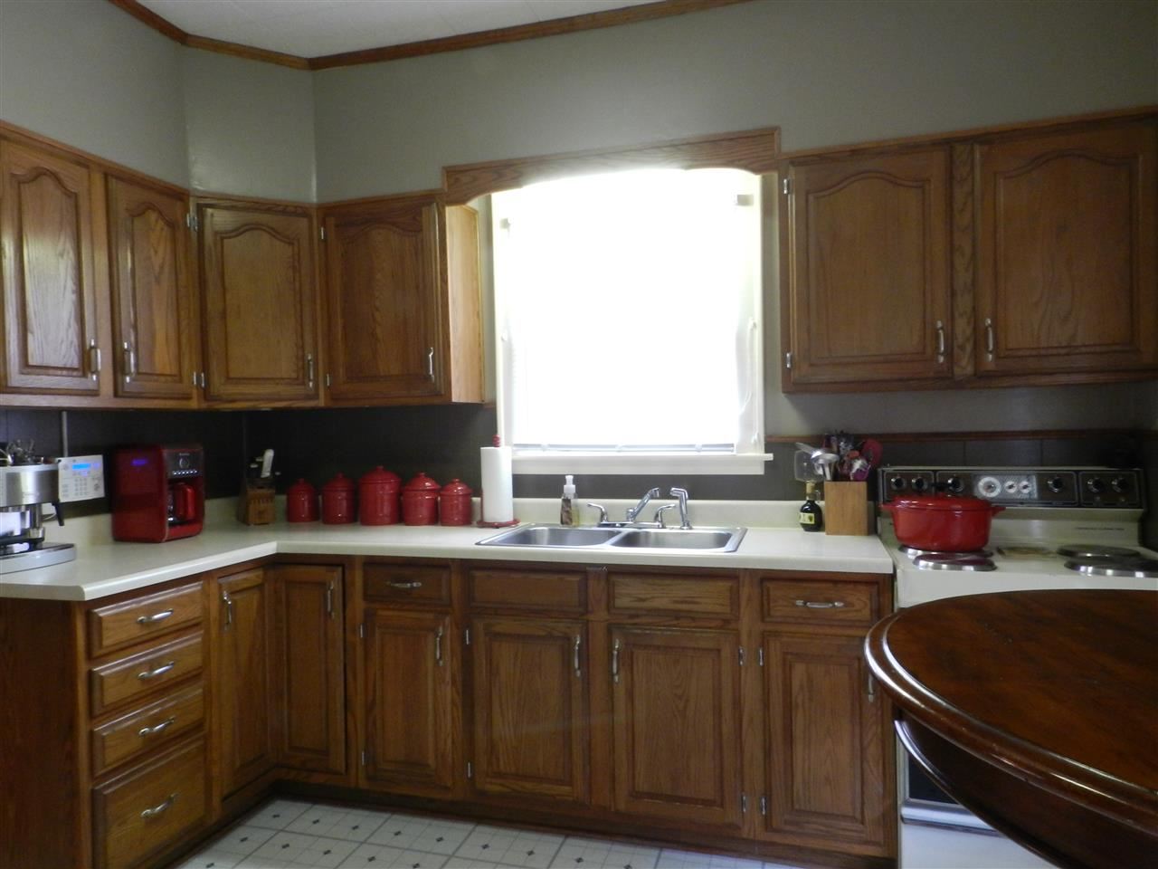 2005 Stringtown Road Evansville, IN 47711 - Photo 8 of 19 Gallery Image 8