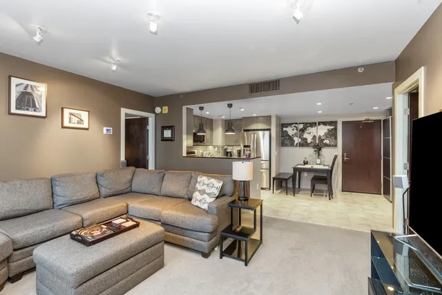 $349,900 | 103 Campau Avenue Northwest, Unit 1911, Grand Rapids, MI 49503