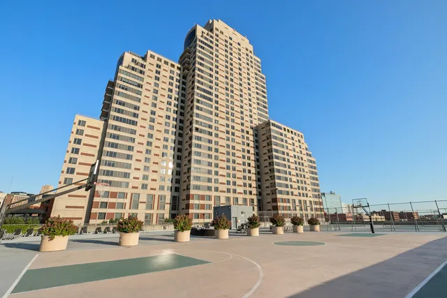 $349,900 | 103 Campau Avenue Northwest, Unit 1911, Grand Rapids, MI 49503