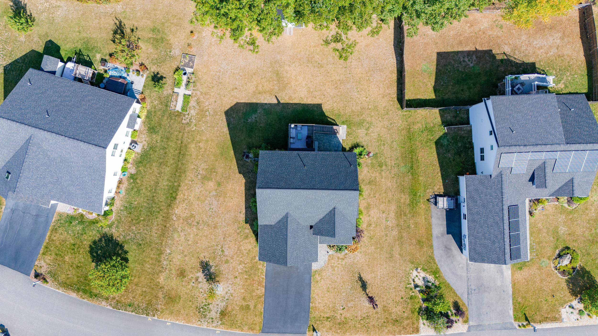 147 Emerald Lane Dover, NH 03820 - Photo 5 of 60