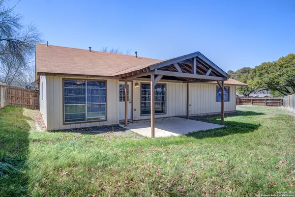 $1,600 | 13926 Anchorage Hill Drive, San Antonio, TX 78217