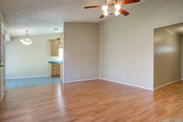 $1,600 | 13926 Anchorage Hill Drive, San Antonio, TX 78217