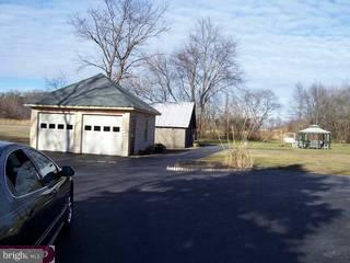 17 West Taunton Road Berlin, NJ 08009 - Photo 2 of 6 Gallery Image 2