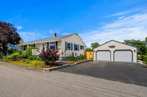 $925,000 | 14 Overlook Street, Newburyport, MA 01950