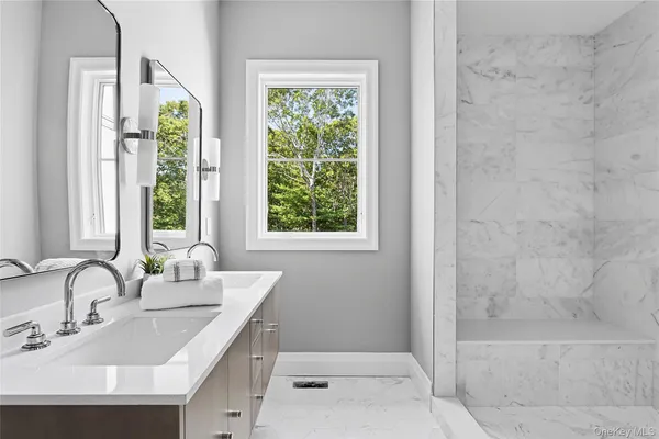 $5,350,000 | 3360 Wunneweta Road, Cutchogue, NY 11935