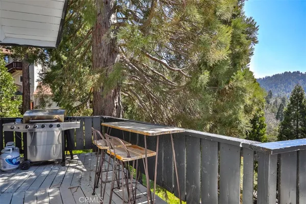 $475,000 | 24833 Matterhorn Court, Crestline, CA 92325
