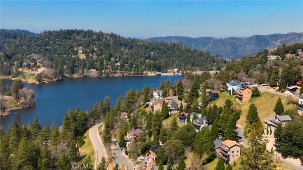 $475,000 | 24833 Matterhorn Court, Crestline, CA 92325