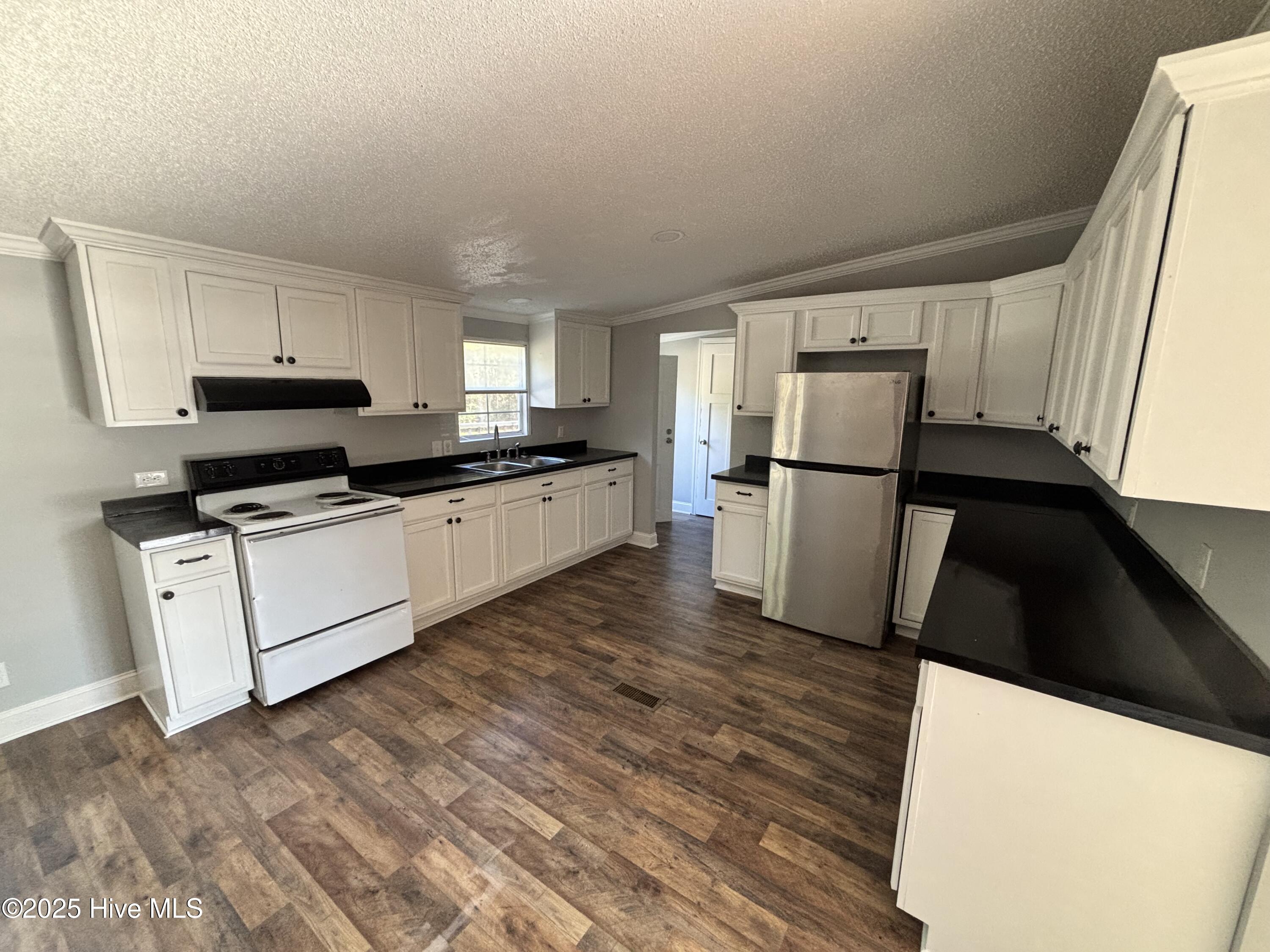 367 Hood Lane Clinton, NC 28328 - Photo 14 of 21 IMG_5755