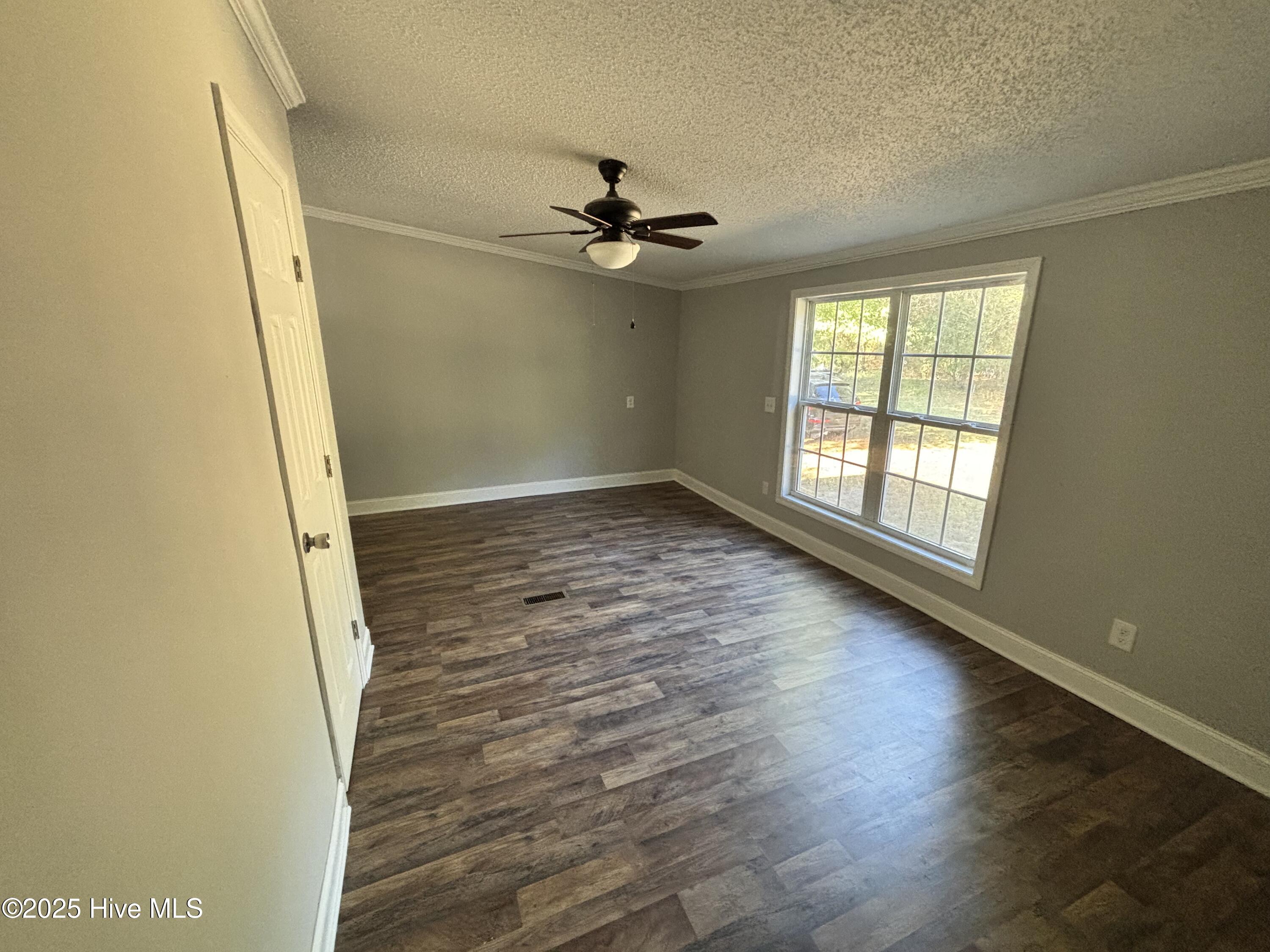 367 Hood Lane Clinton, NC 28328 - Photo 21 of 21 IMG_5763