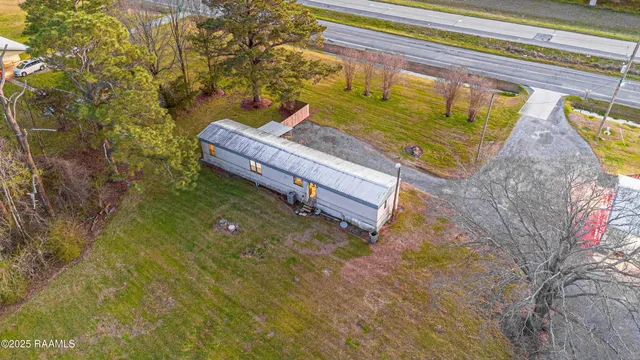 $900 | 7114 West Highway 90, New Iberia, LA 70560