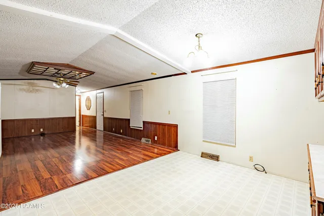 $900 | 7114 West Highway 90, New Iberia, LA 70560