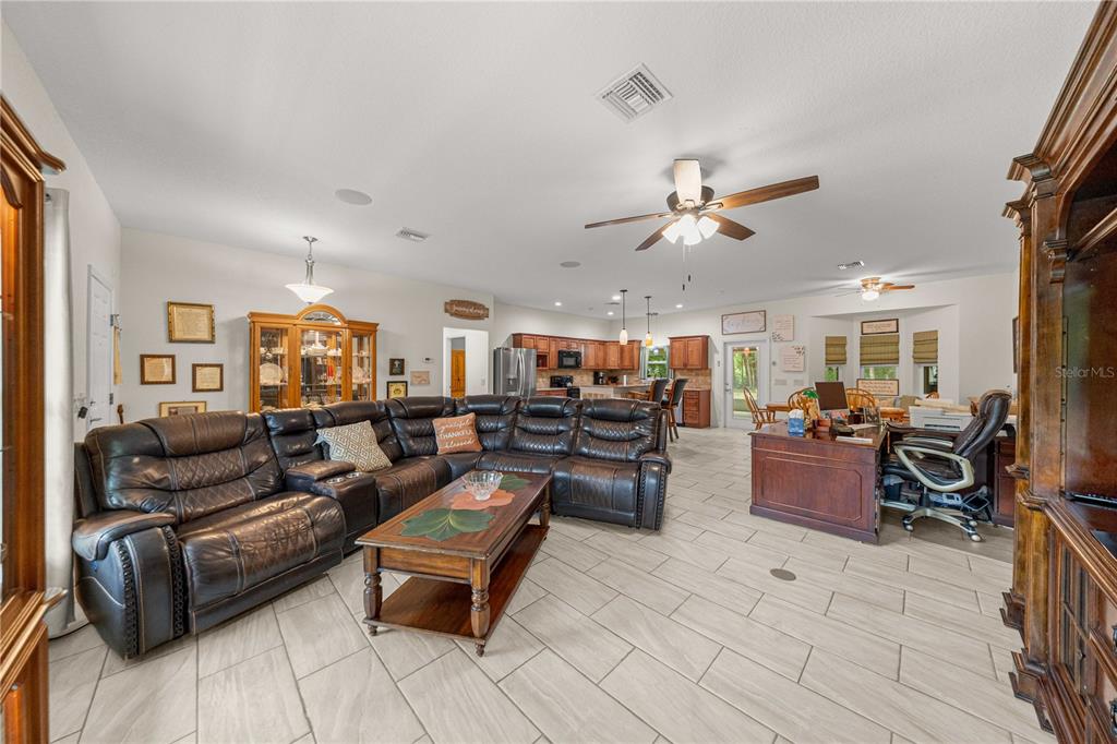 2250 Southeast 157th Lane Road Summerfield, FL 34491 - Photo 8 of 42