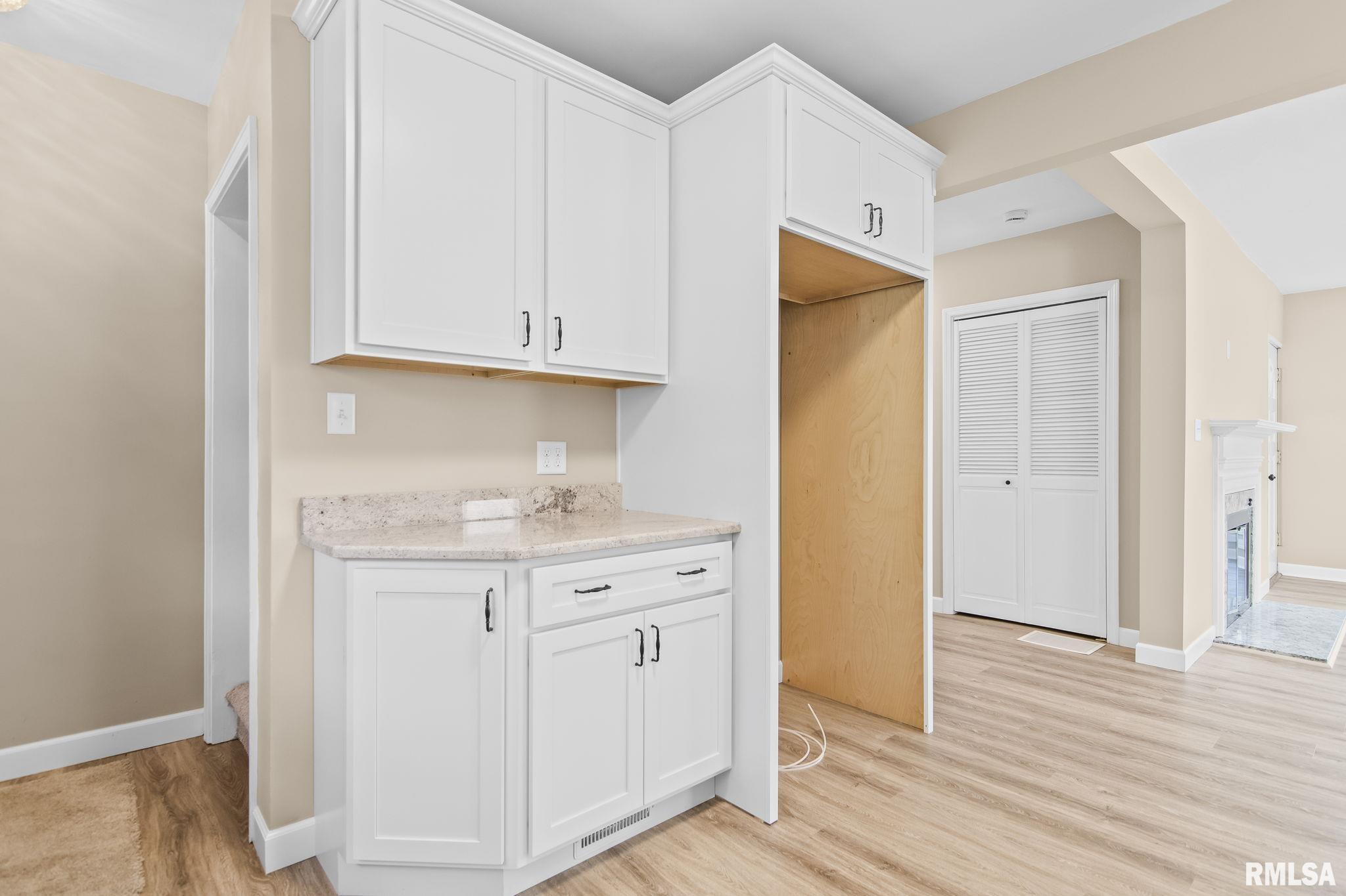 820 West Lake Shore Drive Springfield, IL 62712 - Photo 18 of 64