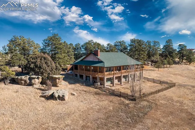 a view of balcony with city view