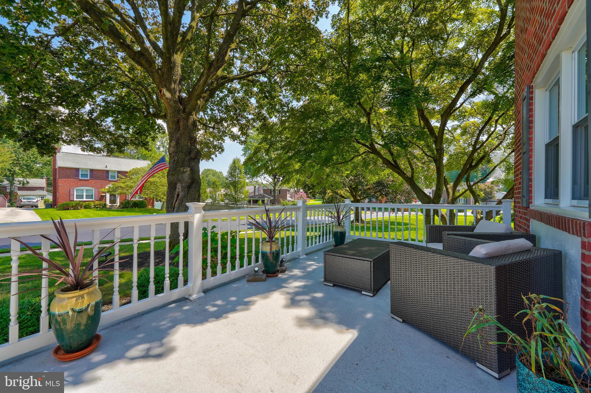 566 Scenic Road Springfield, PA 19064 - Photo 38 of 39 Front porch