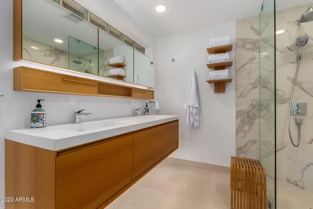 $20,000 | 5222 North Saddle Rock Drive, Phoenix, AZ 85018