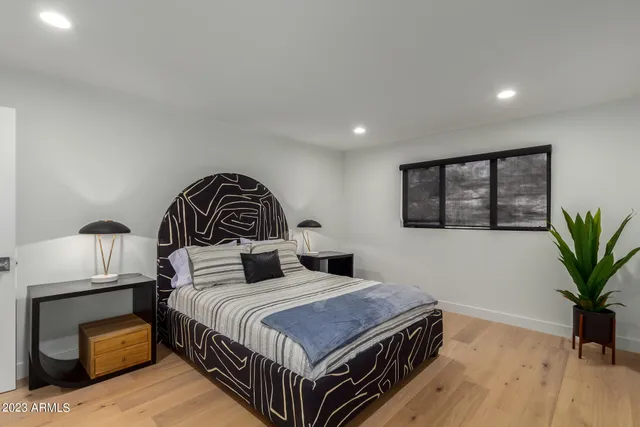 $20,000 | 5222 North Saddle Rock Drive, Phoenix, AZ 85018