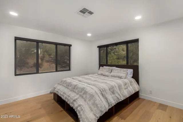 $20,000 | 5222 North Saddle Rock Drive, Phoenix, AZ 85018