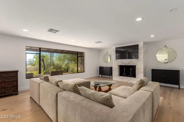 $20,000 | 5222 North Saddle Rock Drive, Phoenix, AZ 85018