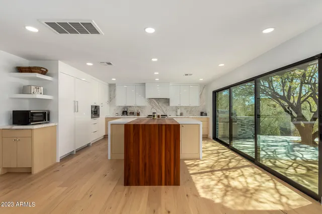 $20,000 | 5222 North Saddle Rock Drive, Phoenix, AZ 85018