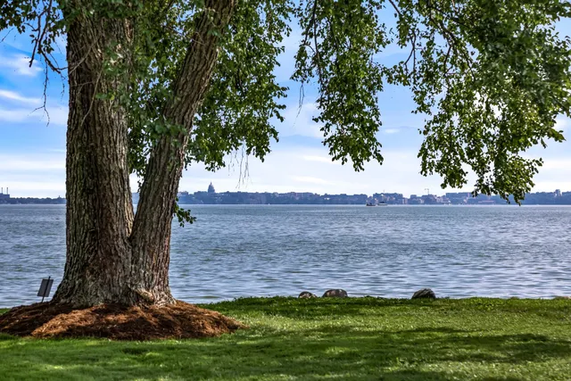 $895,000 | Lot 10 Reynolds, Waunakee, WI 53597