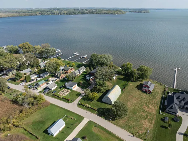 $895,000 | Lot 10 Reynolds, Waunakee, WI 53597