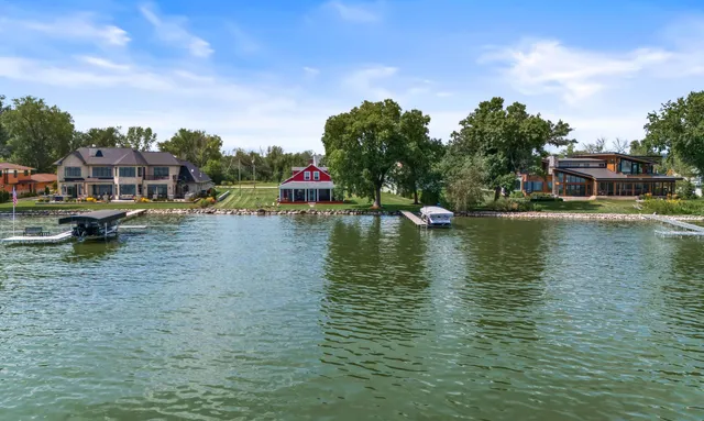$895,000 | Lot 10 Reynolds, Waunakee, WI 53597
