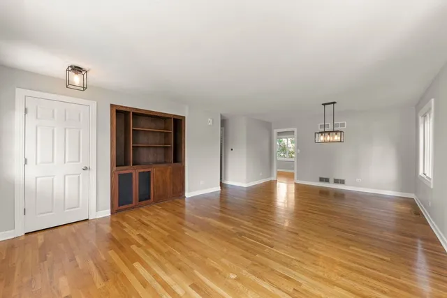 $3,700 | 10S160 Alma Lane, Naperville, IL 60564