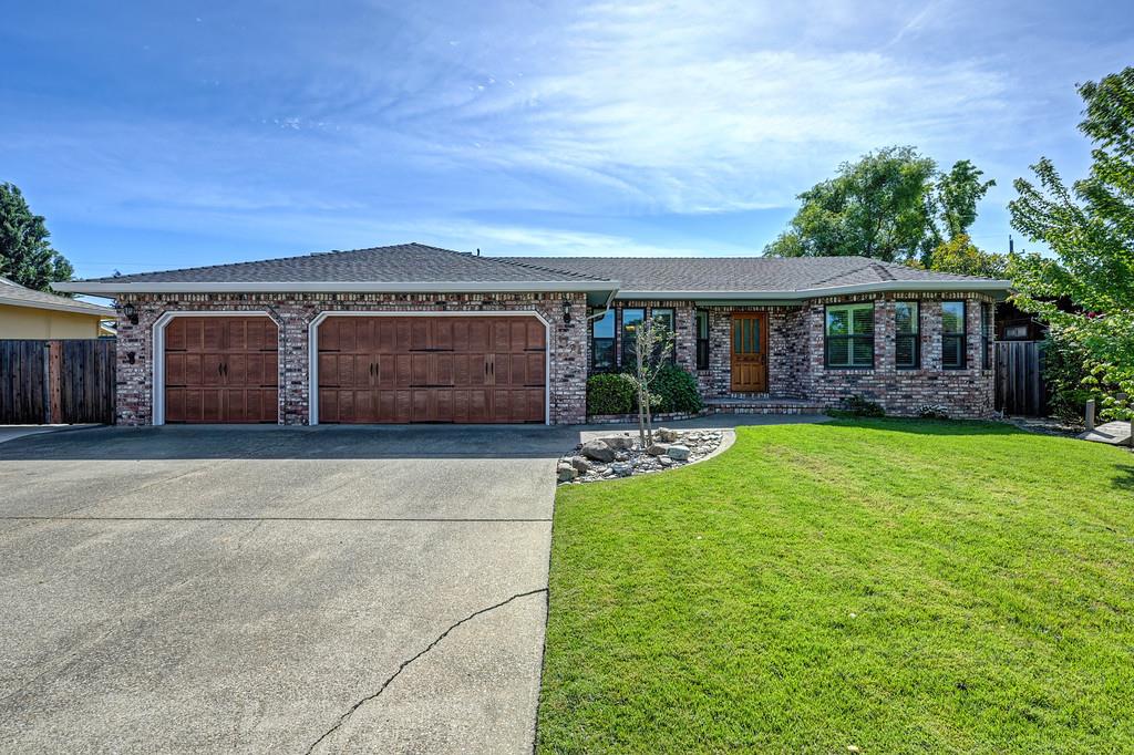 1124 Schauer Court Walnut Grove, CA 95690 - Photo 1 of 32