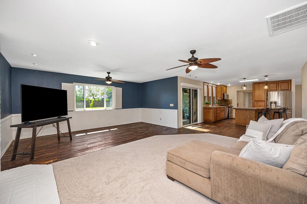 1124 Schauer Court Walnut Grove, CA 95690 - Photo 13 of 32
