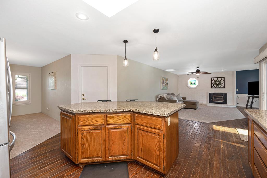 1124 Schauer Court Walnut Grove, CA 95690 - Photo 10 of 32