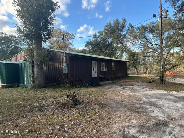 $430,000 | 2125 Fig Farm Road, Lucedale, MS 39452