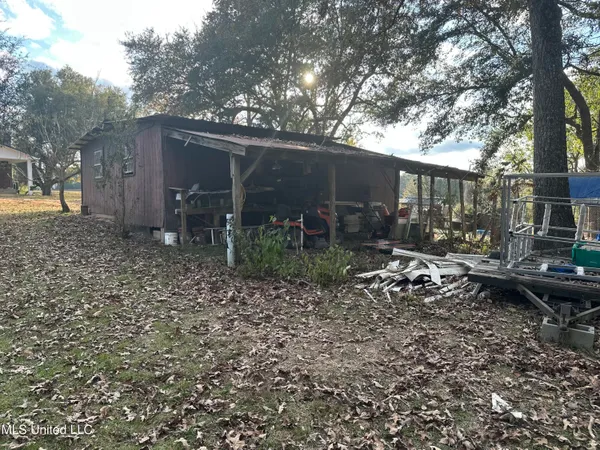 $390,000 | 2125 Fig Farm Road, Lucedale, MS 39452