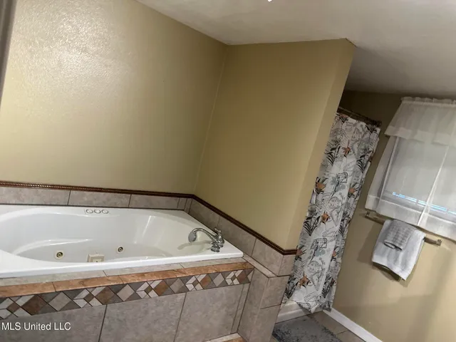 $430,000 | 2125 Fig Farm Road, Lucedale, MS 39452