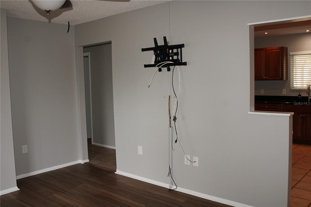 4024 13th Avenue West Bradenton, FL 34205 - Photo 9 of 32