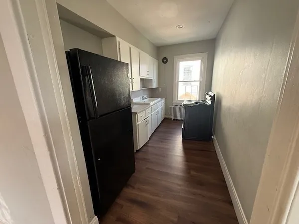$1,800 | 199 Purchase Street, Unit 2, Fall River, MA 02720