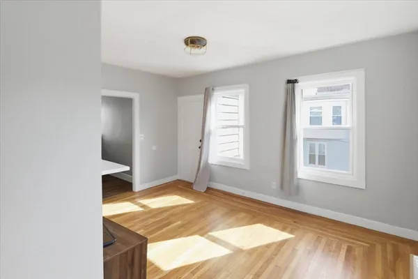$1,800 | 199 Purchase Street, Unit 2, Fall River, MA 02720