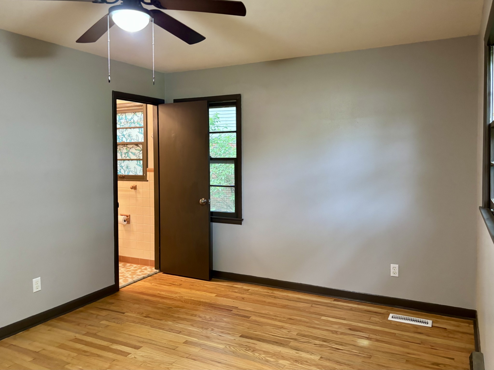302 Hampton Road Tullahoma, TN 37388 - Photo 9 of 20