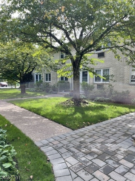 470 Valley Road, Unit A4 Montclair, NJ 07043 - Photo 12 of 14 Gallery Image 12