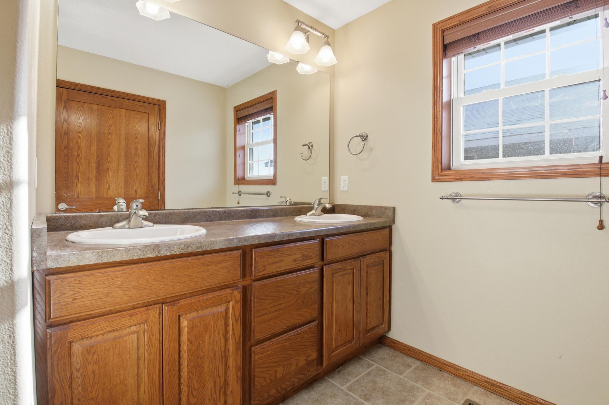 321 15th Avenue Northwest Willmar, MN 56201 - Photo 23 of 41