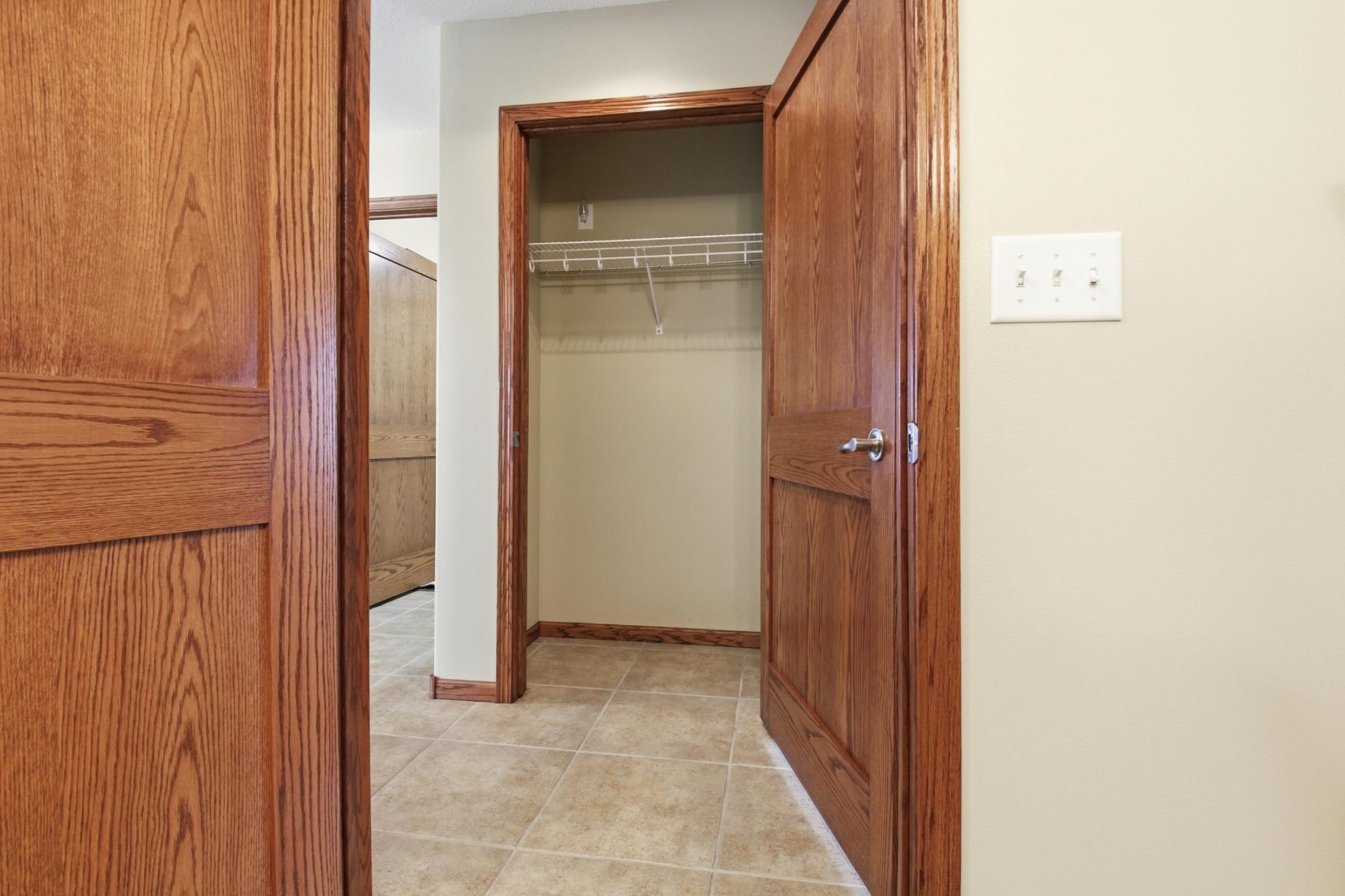 321 15th Avenue Northwest Willmar, MN 56201 - Photo 27 of 41