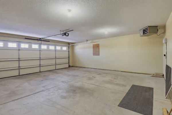 $339,900 | 321 15th Avenue Northwest, Willmar, MN 56201