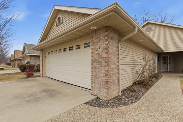 $339,900 | 321 15th Avenue Northwest, Willmar, MN 56201