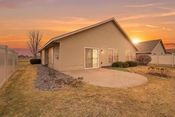 $339,900 | 321 15th Avenue Northwest, Willmar, MN 56201
