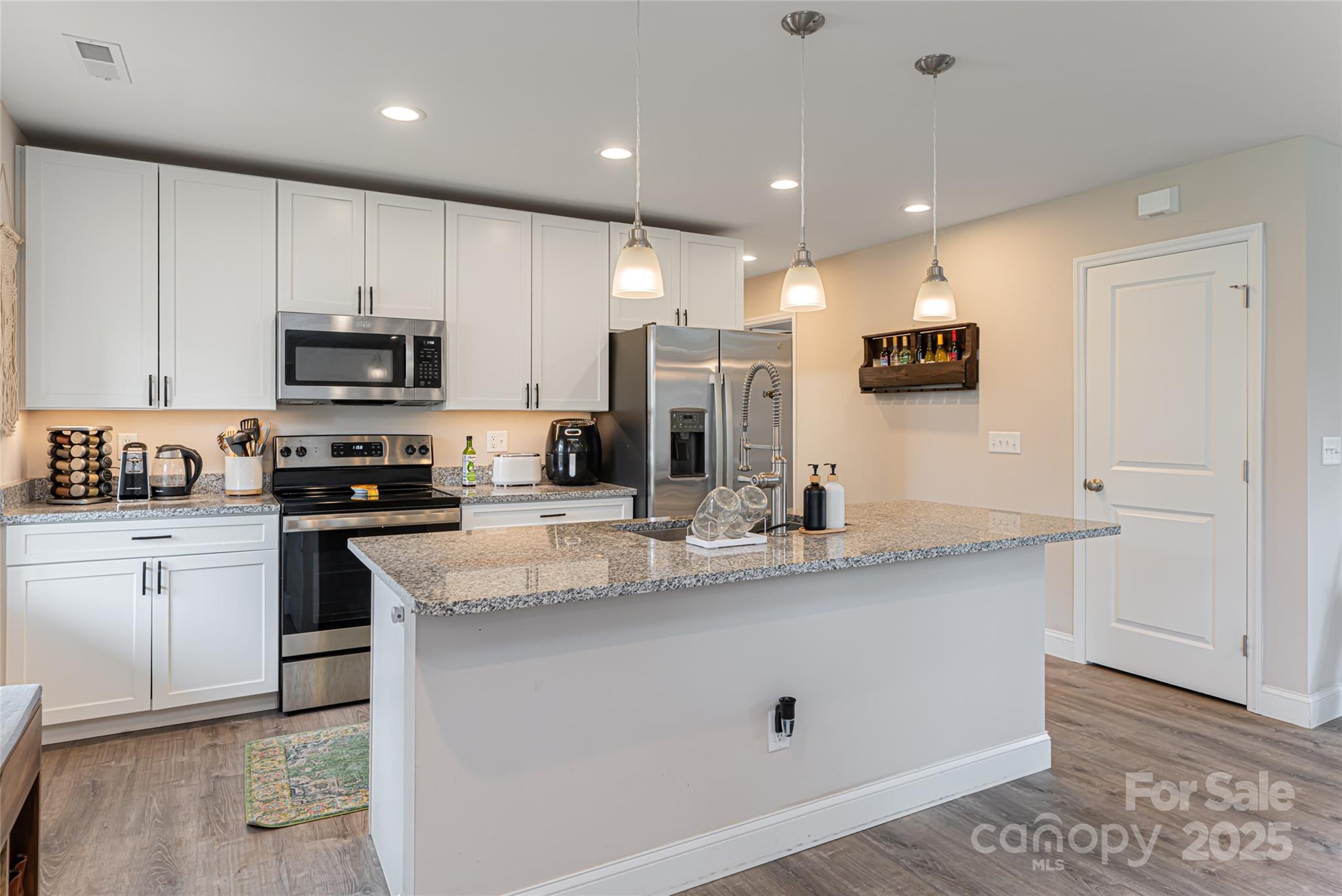 17 Fair Oaks Road Arden, NC 28704 - Photo 1 of 35 Gallery Image 1