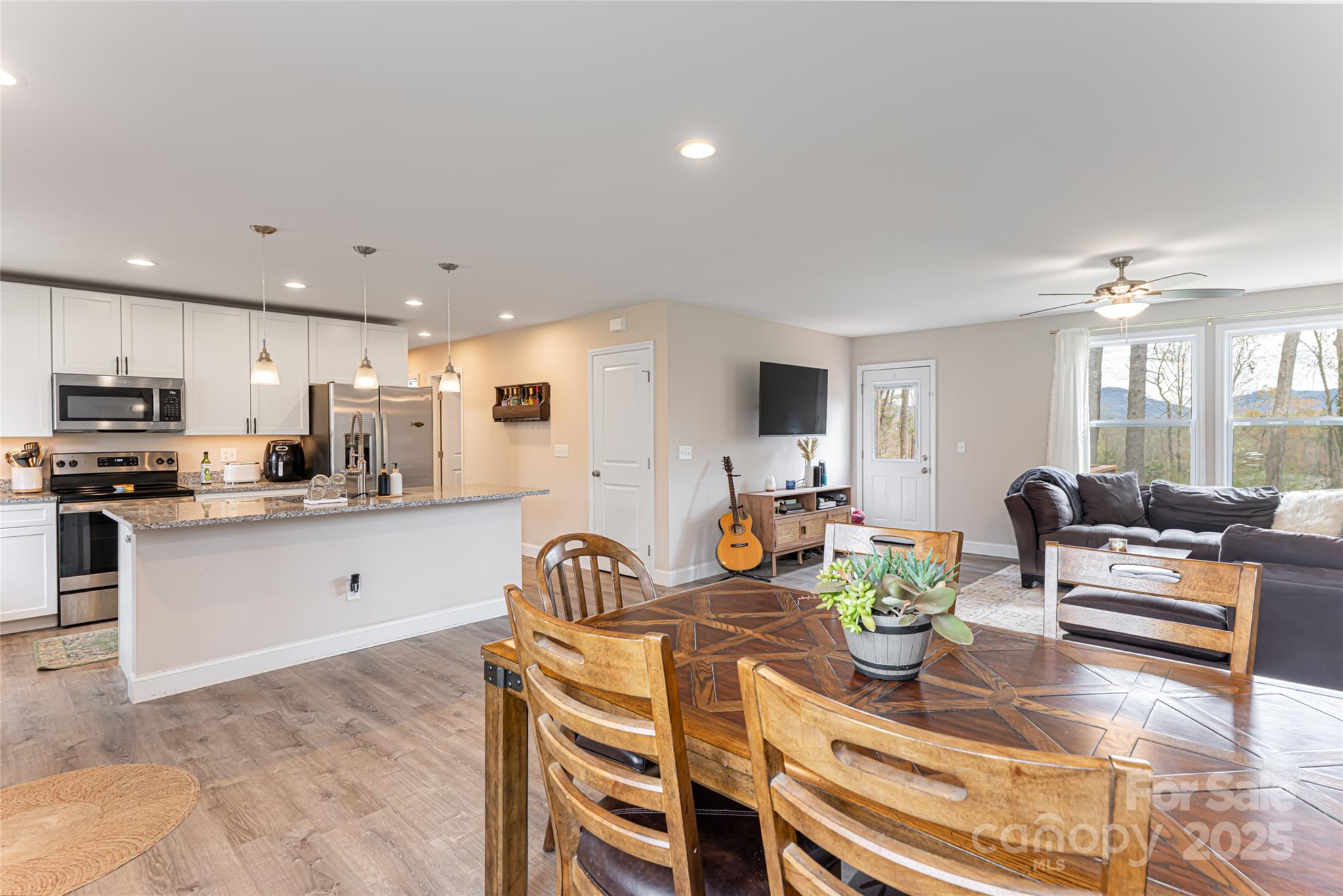 17 Fair Oaks Road Arden, NC 28704 - Photo 12 of 35 Gallery Image 12