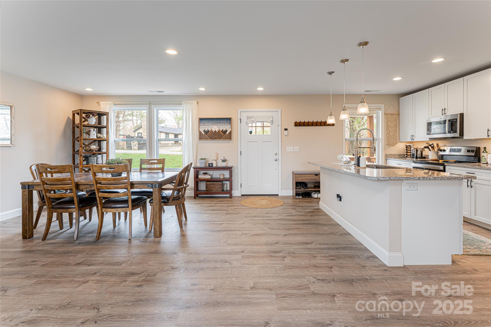 17 Fair Oaks Road Arden, NC 28704 - Photo 9 of 35 Gallery Image 9